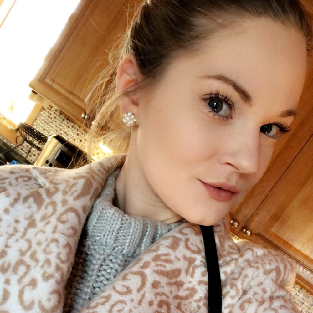 Meet your Posher, Cora